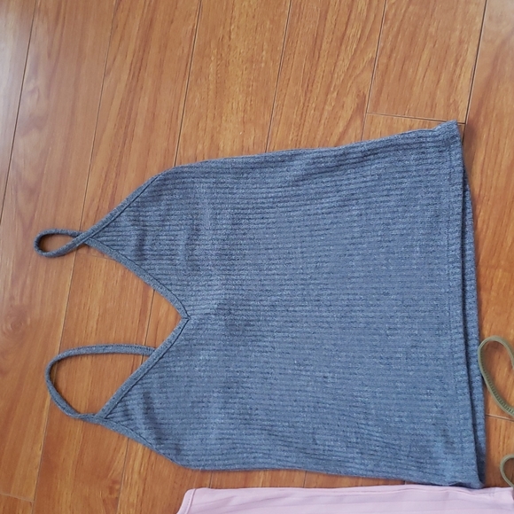 QTY-3 Girls  Top - Picture 2 of 10